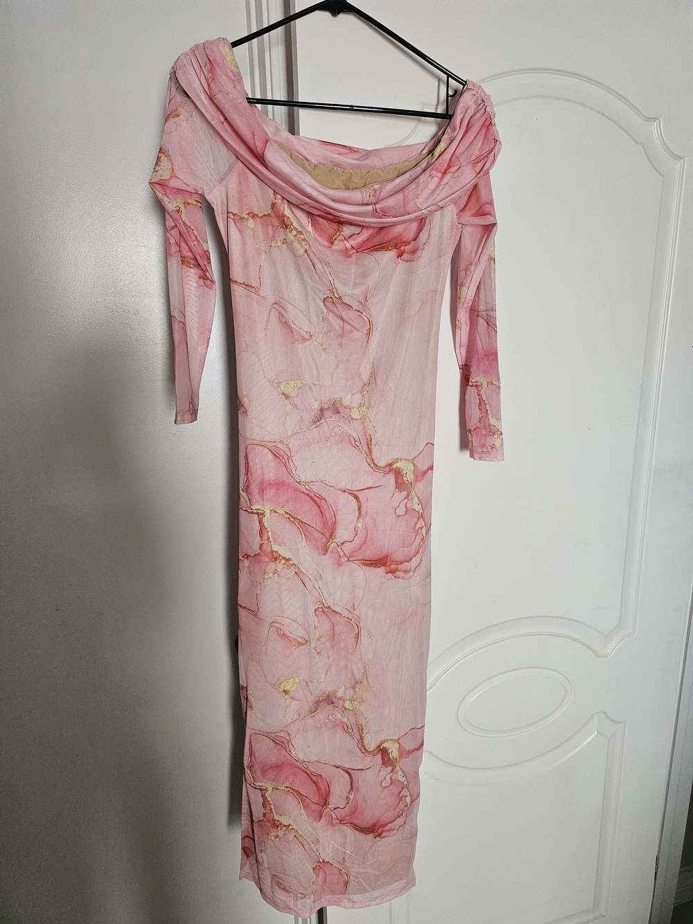 SHEIN Pink Marble Print Off-Shoulder Midi Dress with Gold Accents